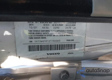 2002 Volvo V70 2.4 z USA, uszkodzony, nr VIN YV1SW61R121182063